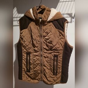 Ci Sono Black and Gold Vest